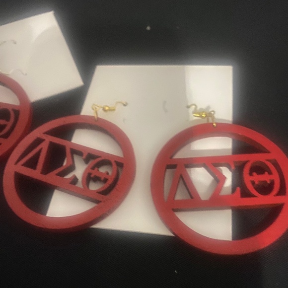 Delta Sigma Theta lightweight wood earrings - Picture 1 of 1